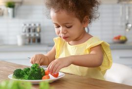 commencer-manger-seul-1170x600